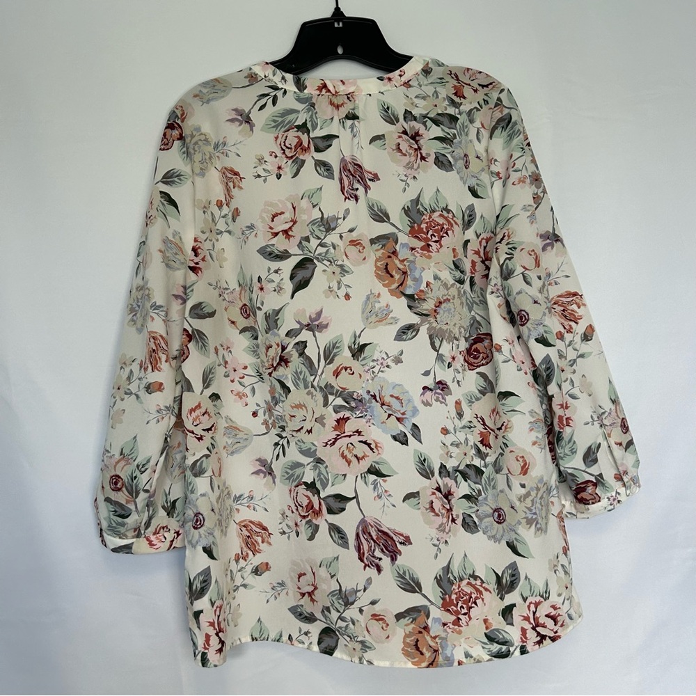 Elaine Rose Cream Floral Print Blouse‎ - Picture 6 of 10